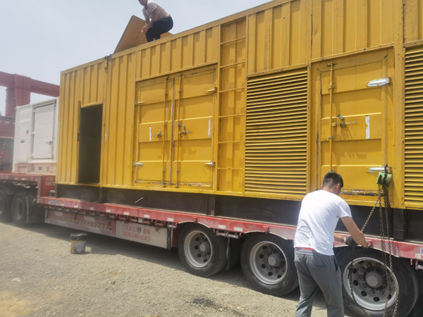 万泉镇发电机出租100KW发电机需要什么规格的电缆线？